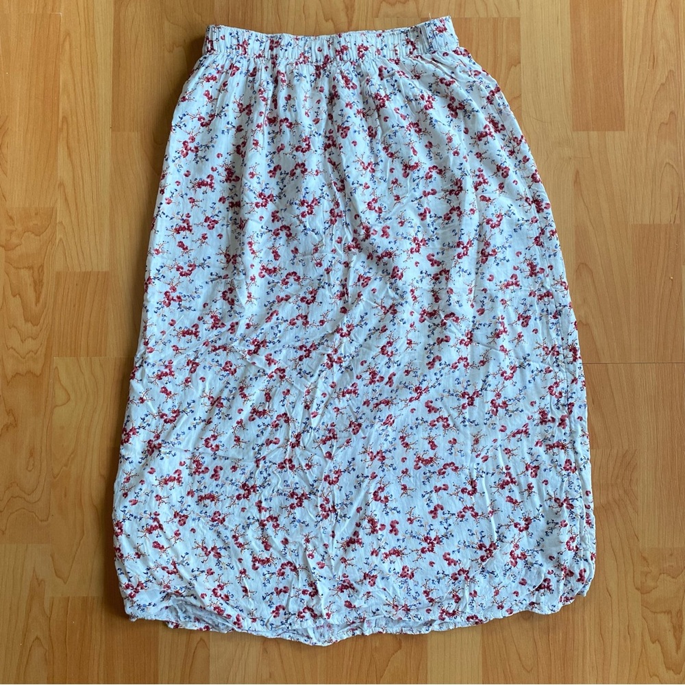 Old navy floral skirt